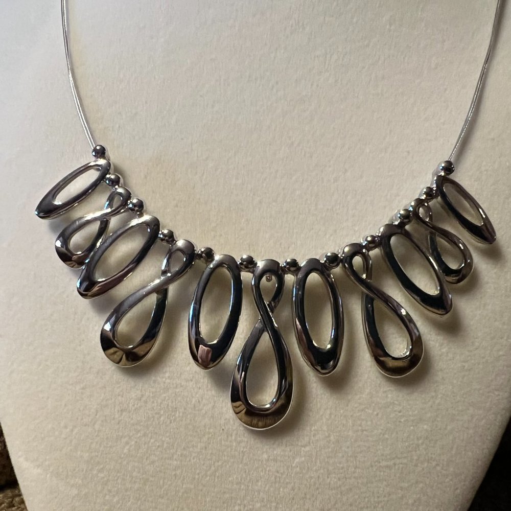 Lia Sophia Interlope necklace - Picture 2 of 3